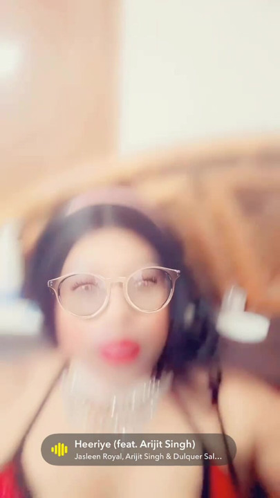 sissy girl verronika69 playing with her dick