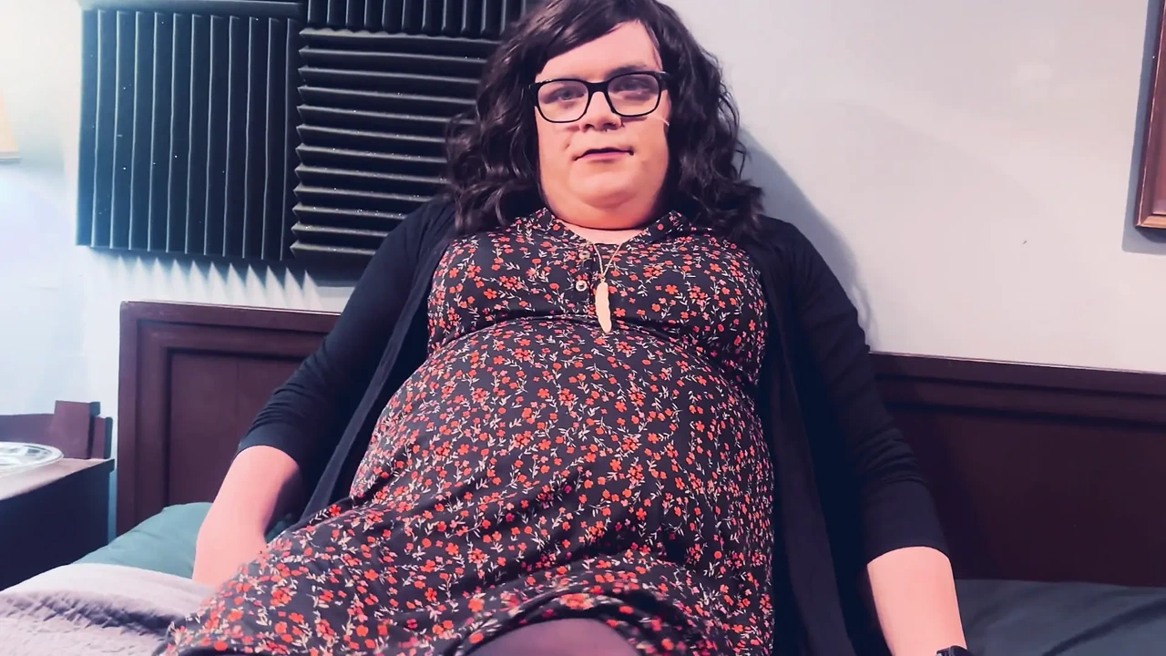 Trans Girl Lifts Dress and Cums in Her Pantyhose