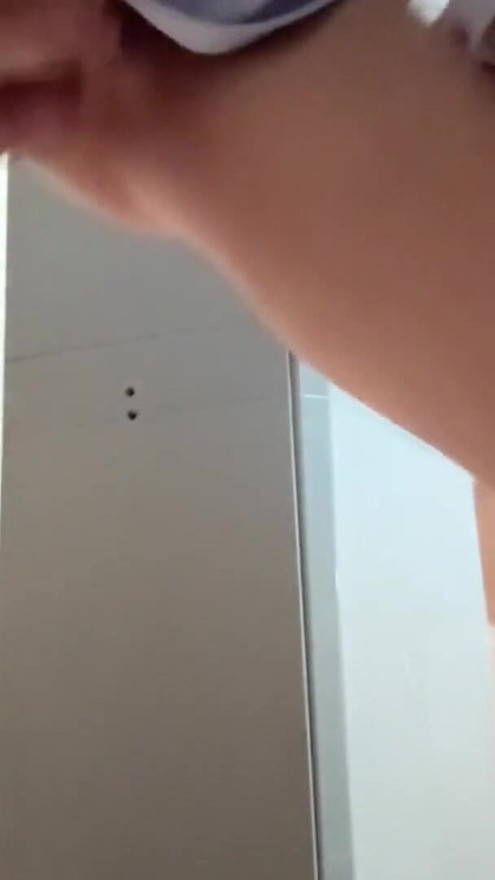 straight man, fantasising for fem dick.  Prostate pleasure, hands free finish. | Clip 1