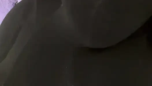 Glänzende eingehüllte orgasmen