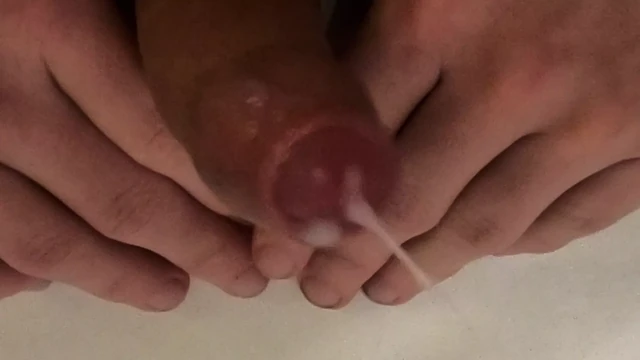 I'm rubbing my young cock on the sink until I cum