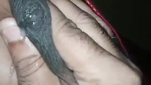 Susu payudara berair terekspos dengan istri desi