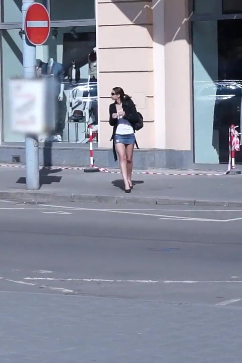 Agățări publice - Ferrera Gomez ia cea mai mare pulă de până acum