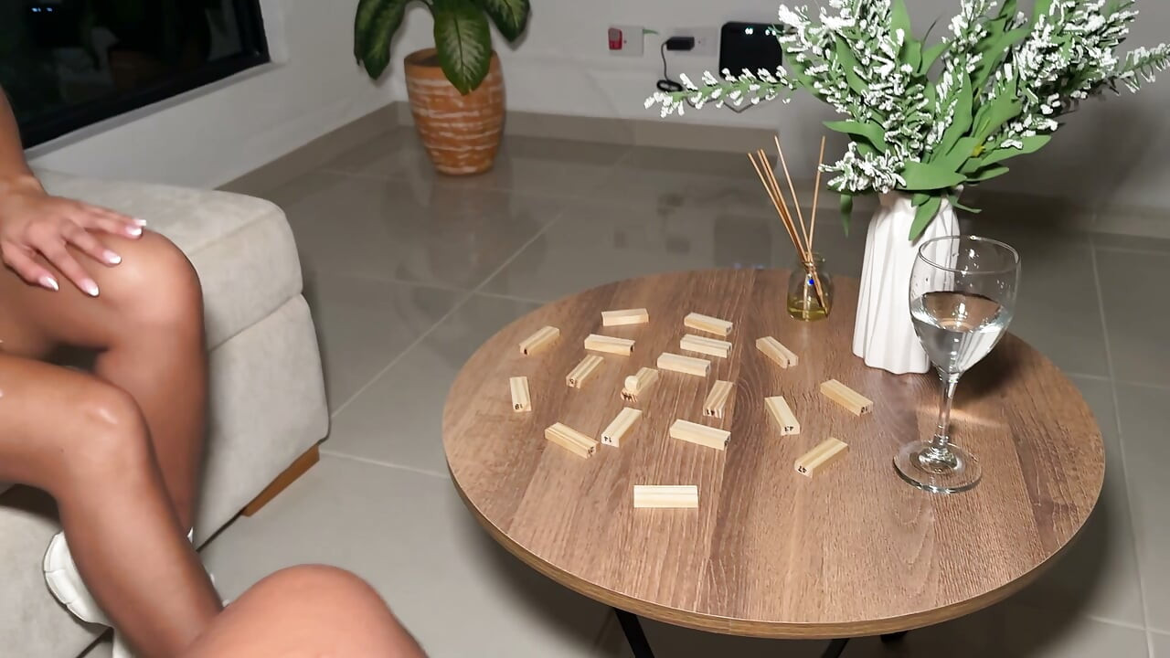 Petite Colombian girl gets savagely fucked in her living room! Samy sun