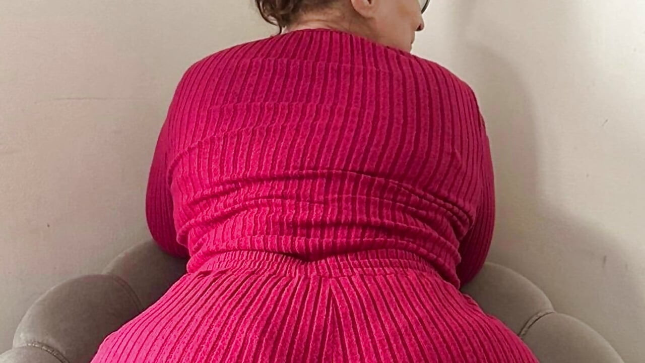 British Cougar Milf next door plays with Hard BBC. Interracial