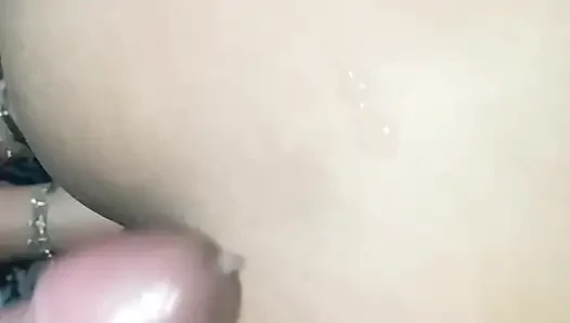 Немецкую грязную Tina трахает огромным членом большой черный член и глубокая глотка