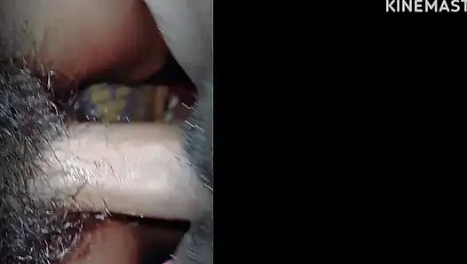 Gadis sekolah gemuk yang imut terjebak dalam situasi yang aneh