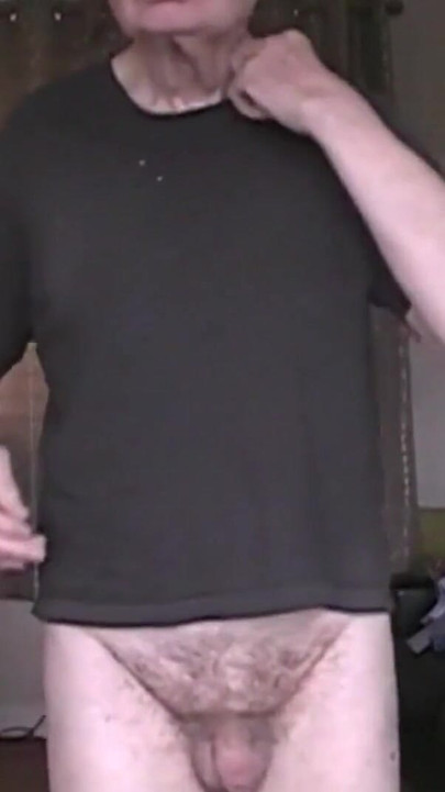 Emotional moment from "Stripping in August 2022"