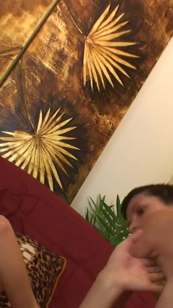 Thrilling moment from "Velha muito puta adora foder com homem mais novo"