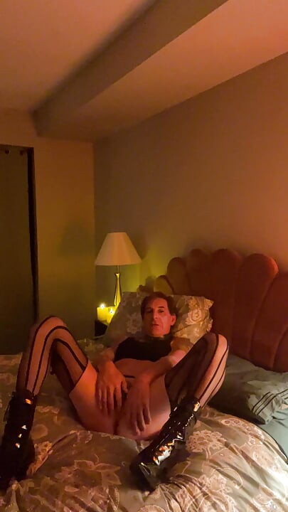 Jugando masturbándose