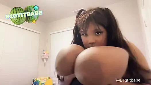 Büyük meme derlemesi (b1gtitbabe)