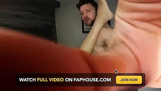 Ich War so Nass, Dass Ich Den Ersten Studenten Fickte, Den Ich Sah