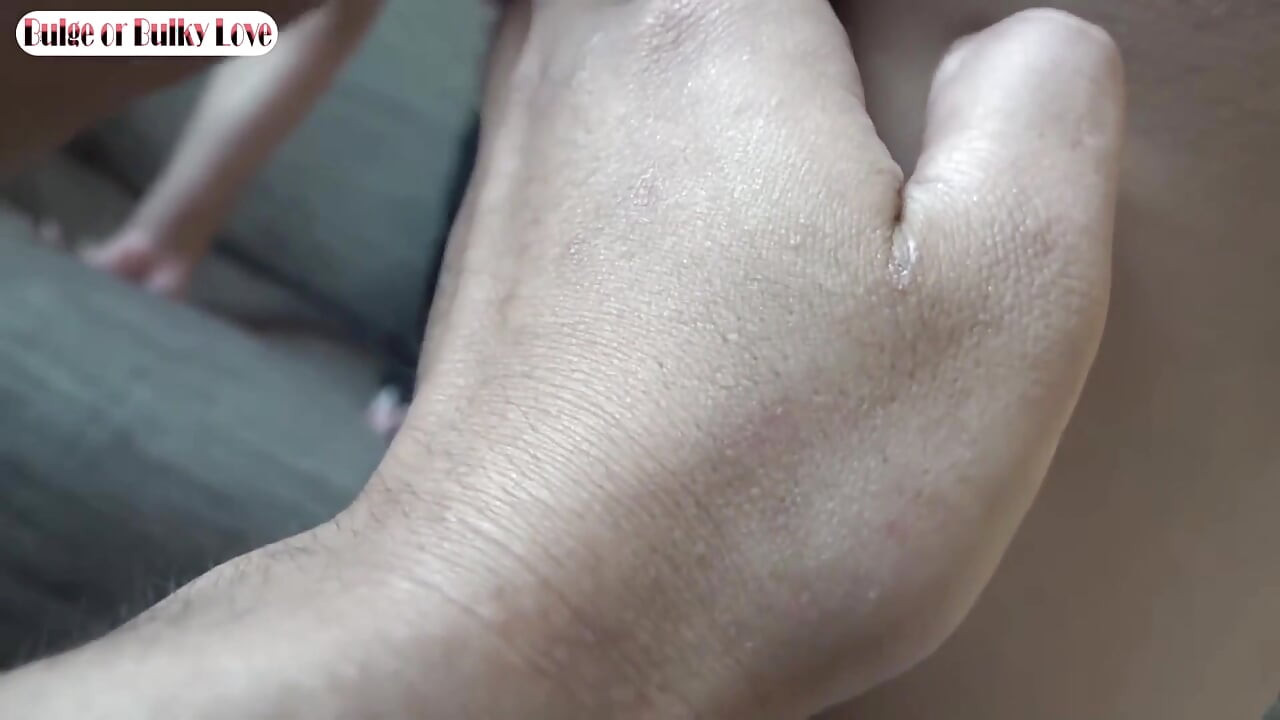 G cup Curves mupht utsahi larki ke roop men phokas churaati hai phir gaayab ho jaati hai