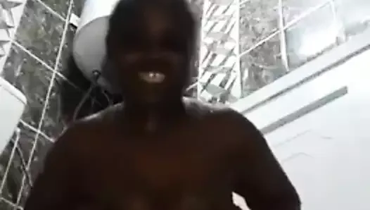 horny kenyan wife sent a video to her secret lover