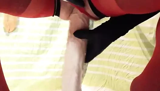Korkak kedi becerdin büyük büyük yapay penis içinde göt deliği