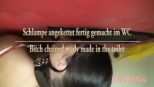 Cewek nakal ini di-chain dan dientot habis-habisan di toilet