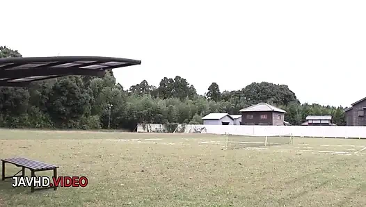 Seksi açık havada karşılaşma: yua ariga her yerde derin yarak eylemi istiyor!