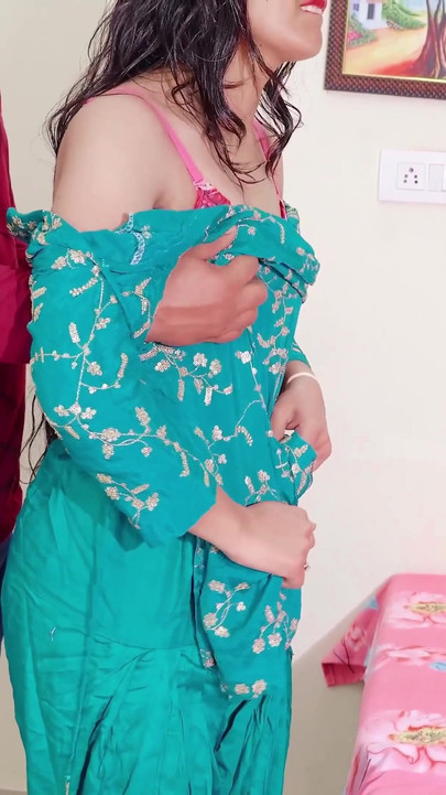 18 year cute Priya clothes changing goes wrong when jija ji came from behind and hard rough fuck from behind in Hindi audio | Clip 1