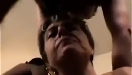 Aldatılan orta yaşlı seksi kadın - aldatan evli kadın