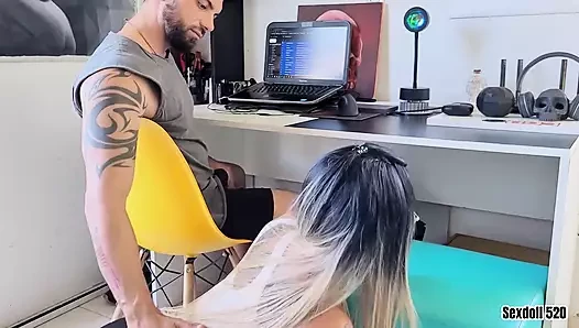 Üvey kız kardeşle azgın ilişki - 2 yarak ağzına boşalıyor