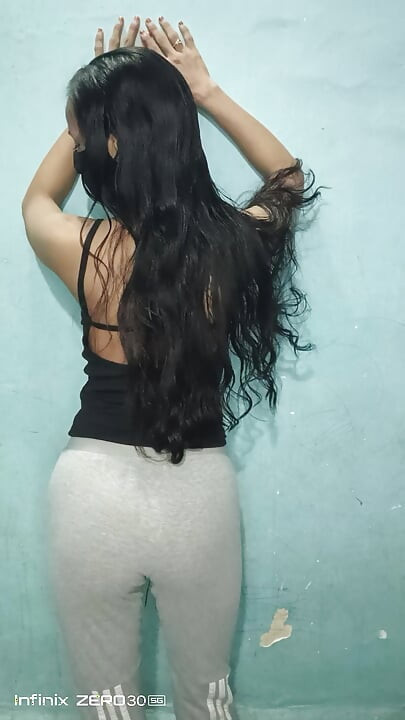 Fată indiană excitată