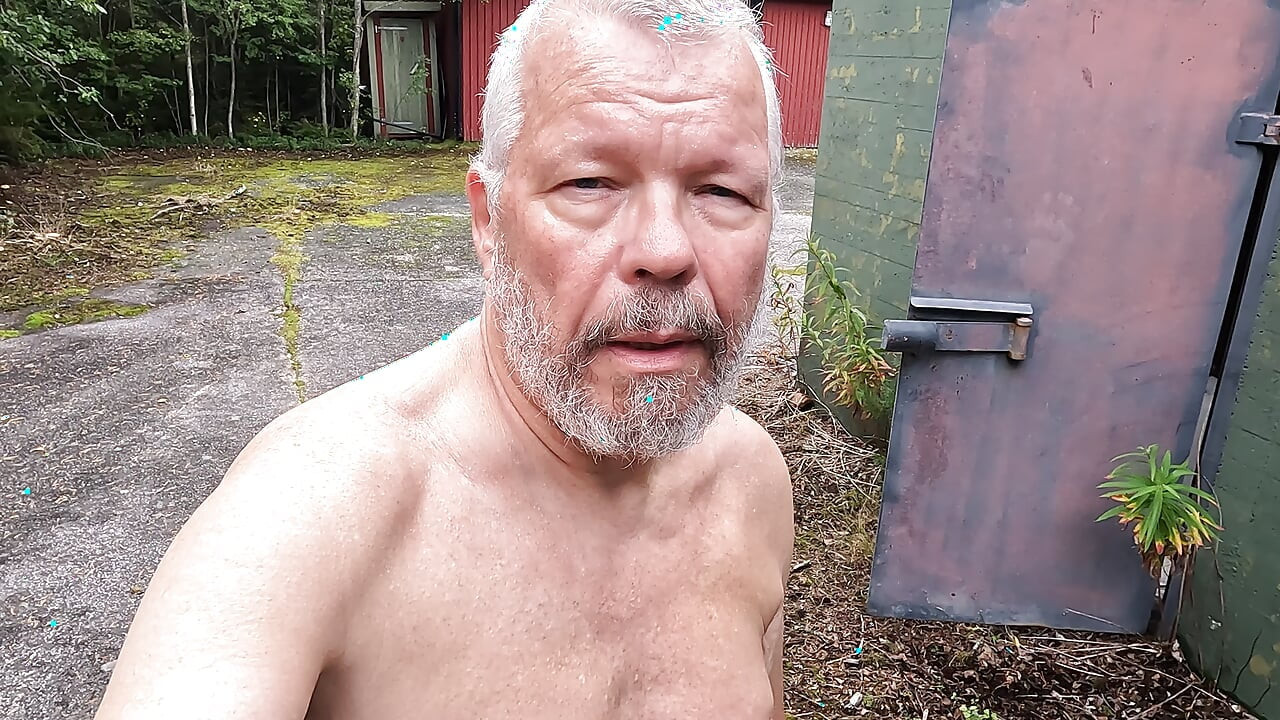 Swedish owned amateur masurbates in the woods