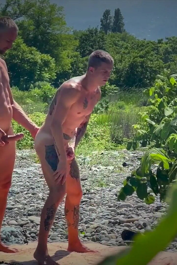 Two Guys Have Sex on the City Beach - He Sucked the Whole Dick and Got a Tasty Cum in His Mouth