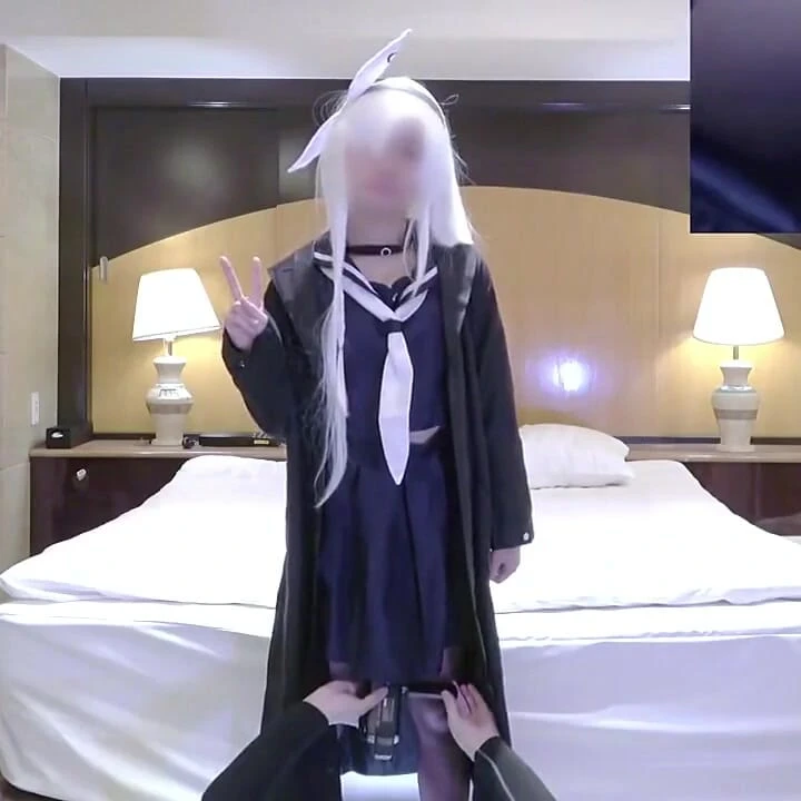 Slender Newcomer热爱她的游戏, 借助快速节奏进入私密的愉悦