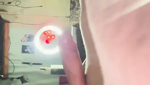 Sabbernder Blowjob Von Der Tätowierten Schlampe Einer Nachbarin, Während Ihr Ehemann Bei Der Arbeit Ist