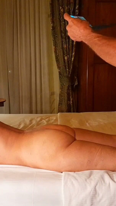 Amateur blonde mature wife posing and body worship | Clip 1