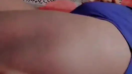 Cewek seksi dengan lingerie seksi di musim panas