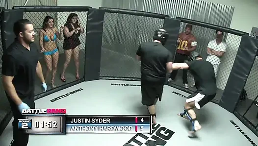 Dicker arsch gewinnt die gewinnerin und sie lutscht gerne sehr tief