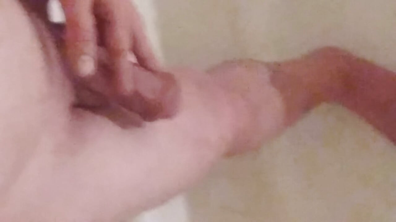 Orinando fetiche fanclub video del mes (ffvotm); Video de bonificación agosto de 2022