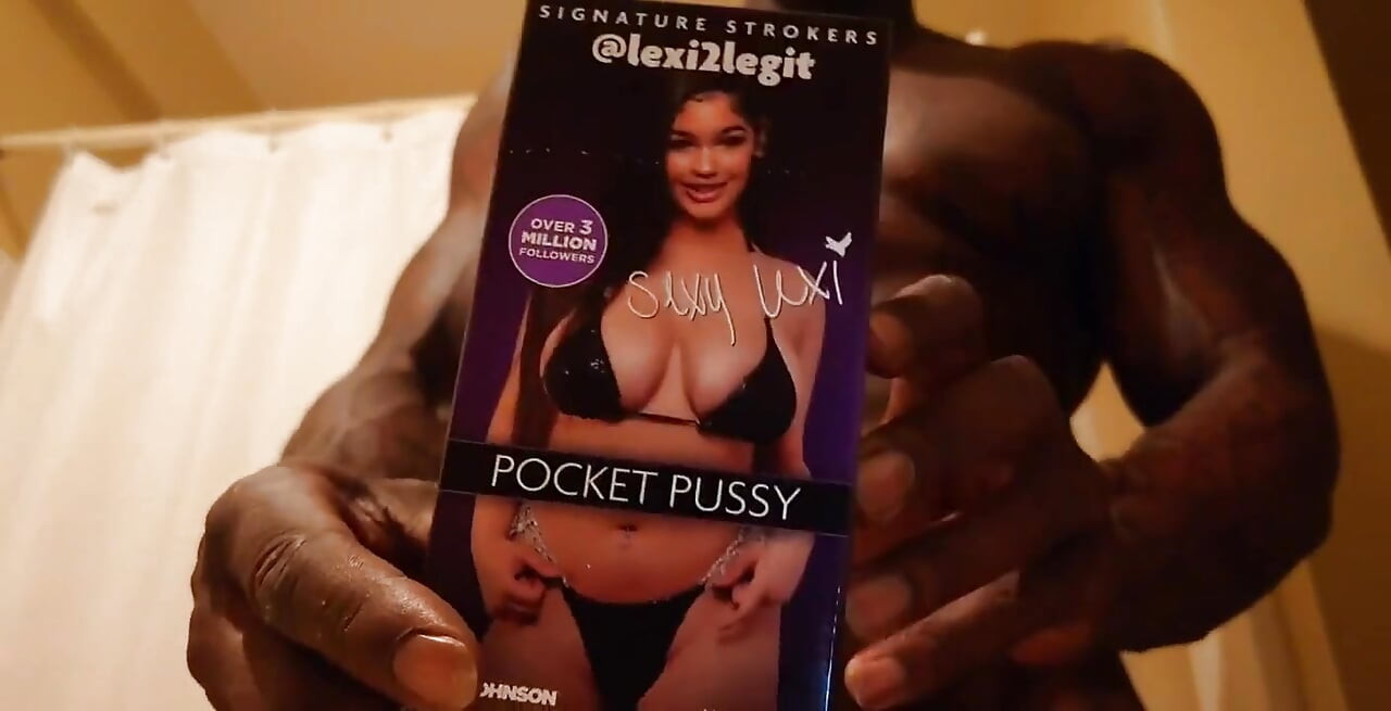 Hallelujah Johnson mit Lexi2legit taschen-muschi
