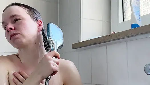 Bana küvette geliyorsun