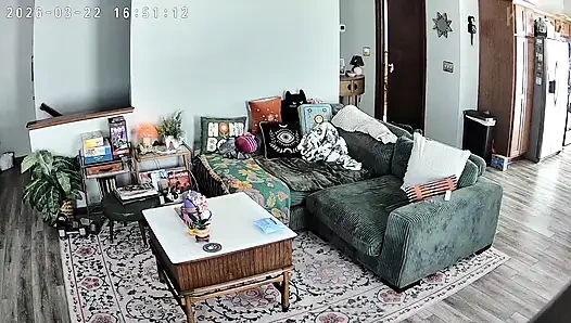 Erkek arkadaş evli yaşlı adamı kız arkadaşını sikmesi için davet ediyor