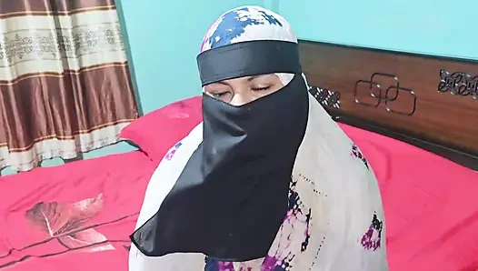 Aunty gave me her pink pussy to fuck, oops