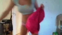 Tenn -meisjes worden naakt op Shycam