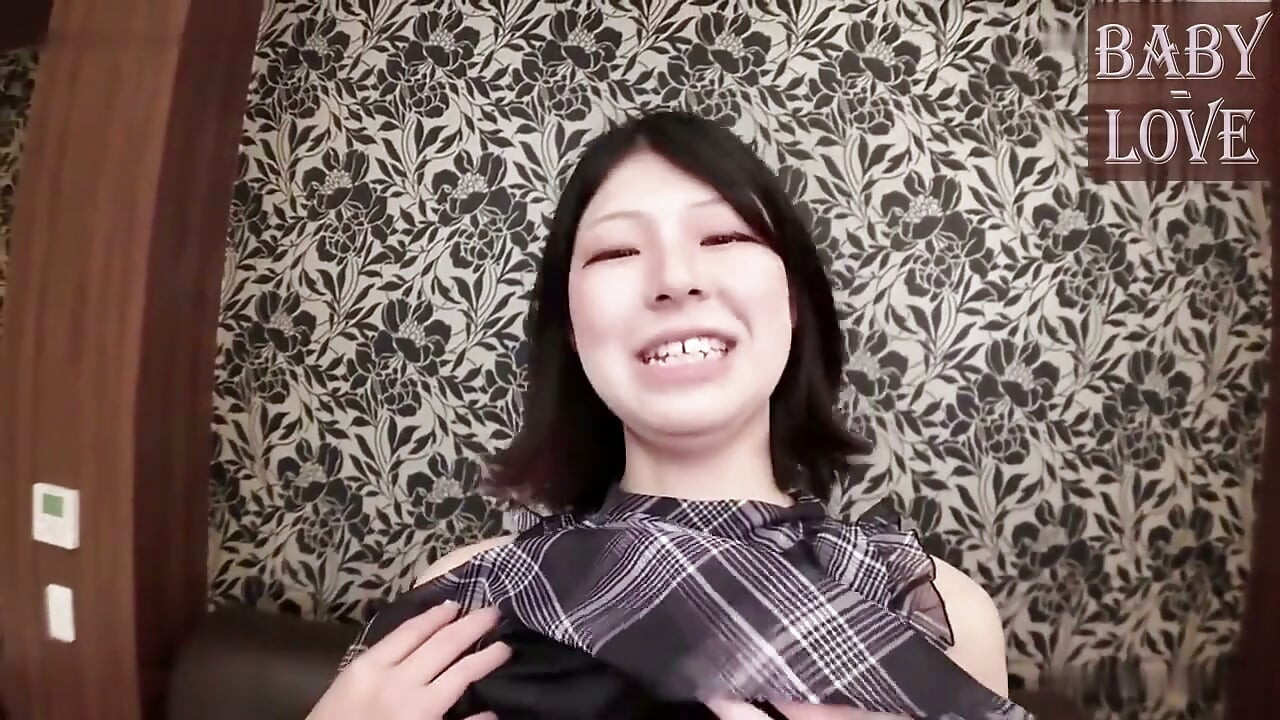 Super Cute Beauty - Secretly Loves Sex and Even Gets Lifted up During It