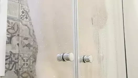 Kaslı bir babanın ıslak duşu