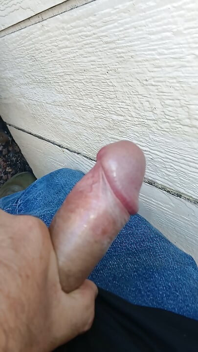 Pissing and jerk off outside
