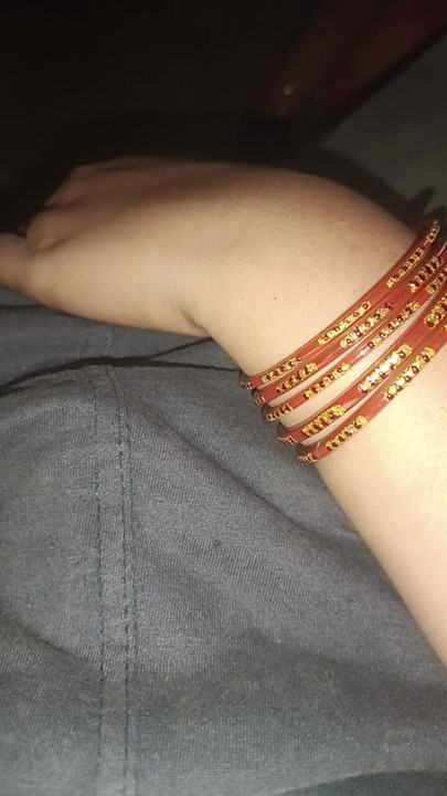 Muth mar rahi bhabhi