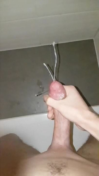 Big Cum load (Slow Mo)