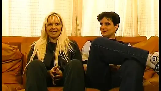 Marianne and Stephen, 2 Fans, Will Get to Know During Their First Casting