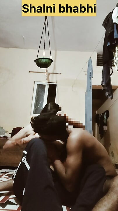 Shalni bhabhi ki deshi chudai video