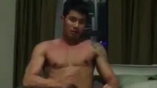 very handsome & fit asian guy JO on cam (1'14'')