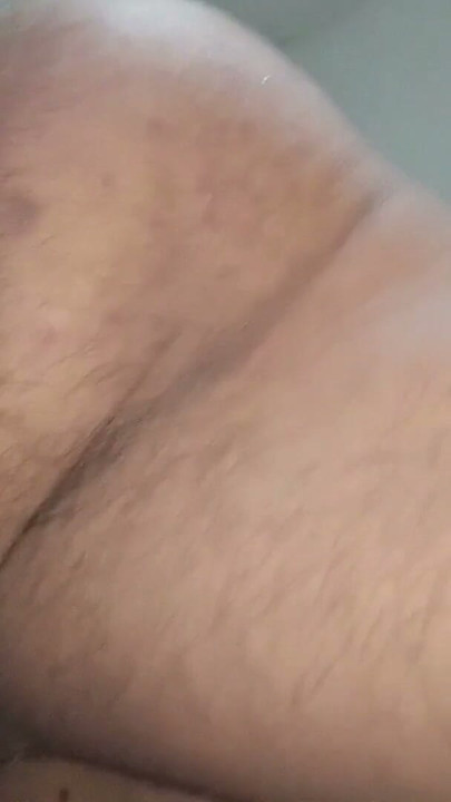 Delicious fuck noises, wife moans and big dick creampie pussy oozing fluids. crooked framing | Clip 1