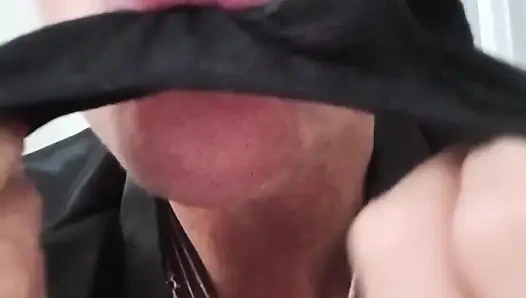 Rasa renda hitam saya