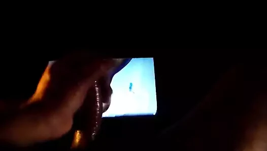 Boşalmak için büyük göğüsler