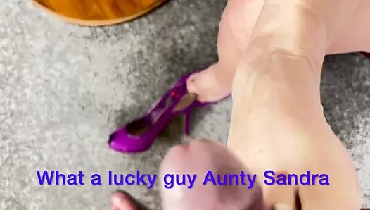 Vgq22 Aunty Sandra Allowing a Friend to Have Fun